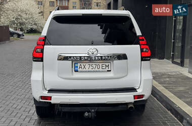 Внедорожник / Кроссовер Toyota Land Cruiser Prado 2010 в 