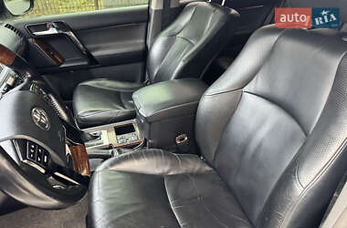Внедорожник / Кроссовер Toyota Land Cruiser Prado 2010 в 