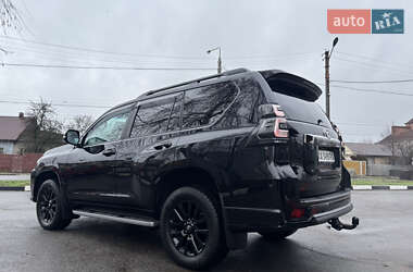 Позашляховик / Кросовер Toyota Land Cruiser Prado 2021 в 