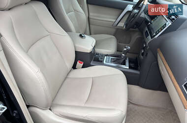 Позашляховик / Кросовер Toyota Land Cruiser Prado 2021 в 