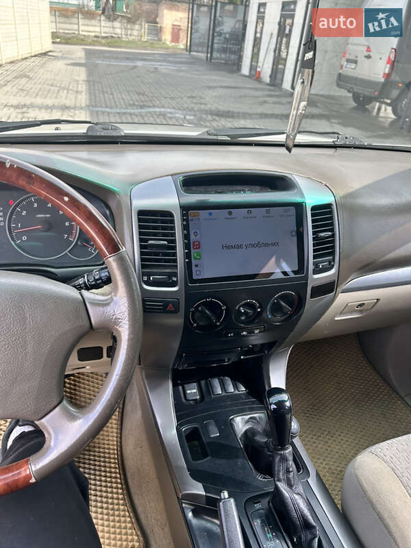 Внедорожник / Кроссовер Toyota Land Cruiser Prado 2006 в Ровно