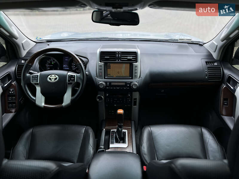 Внедорожник / Кроссовер Toyota Land Cruiser Prado 2010 в Одессе