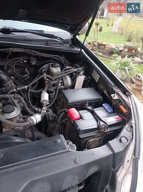 Позашляховик / Кросовер Toyota Land Cruiser Prado 2005 в Стебнику