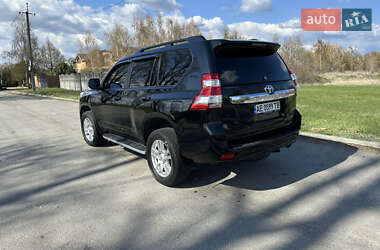 Внедорожник / Кроссовер Toyota Land Cruiser Prado 2010 в 