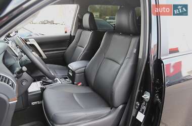 Внедорожник / Кроссовер Toyota Land Cruiser Prado 2023 в 