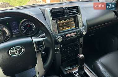 Внедорожник / Кроссовер Toyota Land Cruiser Prado 2010 в 