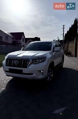Внедорожник / Кроссовер Toyota Land Cruiser Prado 2020 в 
