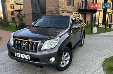 Внедорожник / Кроссовер Toyota Land Cruiser Prado 2014 в 