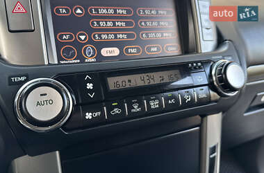 Внедорожник / Кроссовер Toyota Land Cruiser Prado 2014 в 