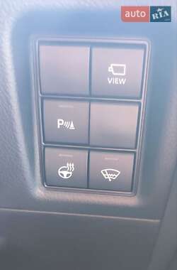 Внедорожник / Кроссовер Toyota Land Cruiser Prado 2019 в 