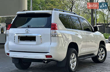 Внедорожник / Кроссовер Toyota Land Cruiser Prado 2013 в 