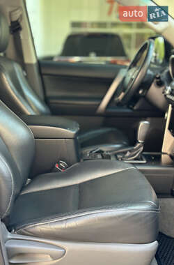Внедорожник / Кроссовер Toyota Land Cruiser Prado 2013 в 