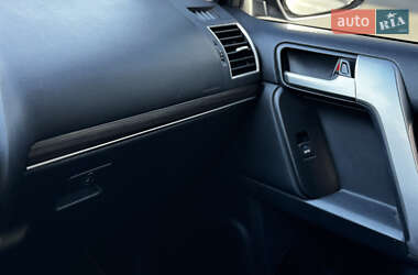Внедорожник / Кроссовер Toyota Land Cruiser Prado 2021 в 