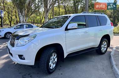 Позашляховик / Кросовер Toyota Land Cruiser Prado 2011 в 