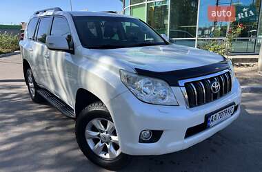 Позашляховик / Кросовер Toyota Land Cruiser Prado 2011 в 
