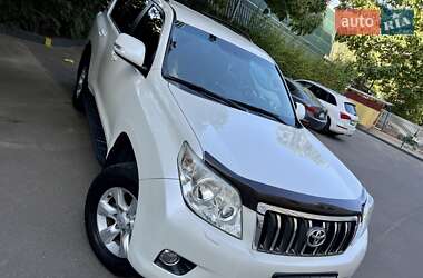 Позашляховик / Кросовер Toyota Land Cruiser Prado 2011 в 