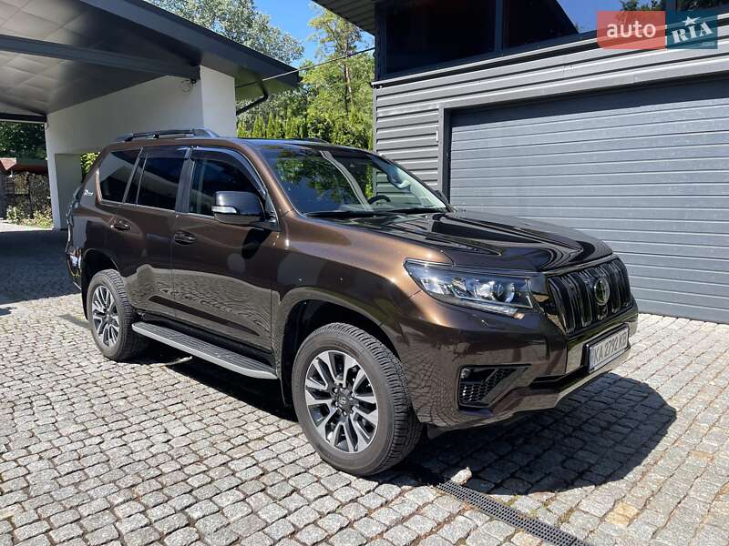 Toyota Land Cruiser Prado 2022