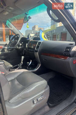 Внедорожник / Кроссовер Toyota Land Cruiser Prado 2006 в 
