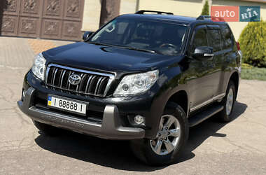 Внедорожник / Кроссовер Toyota Land Cruiser Prado 2011 в 