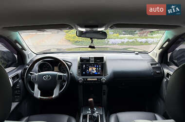 Внедорожник / Кроссовер Toyota Land Cruiser Prado 2011 в 