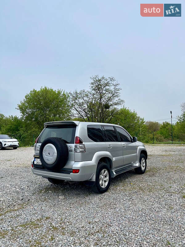Позашляховик / Кросовер Toyota Land Cruiser Prado 2006 в Києві
