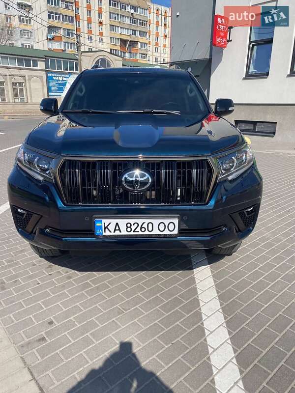 Toyota Land Cruiser Prado 2021