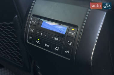 Внедорожник / Кроссовер Toyota Land Cruiser Prado 2019 в 