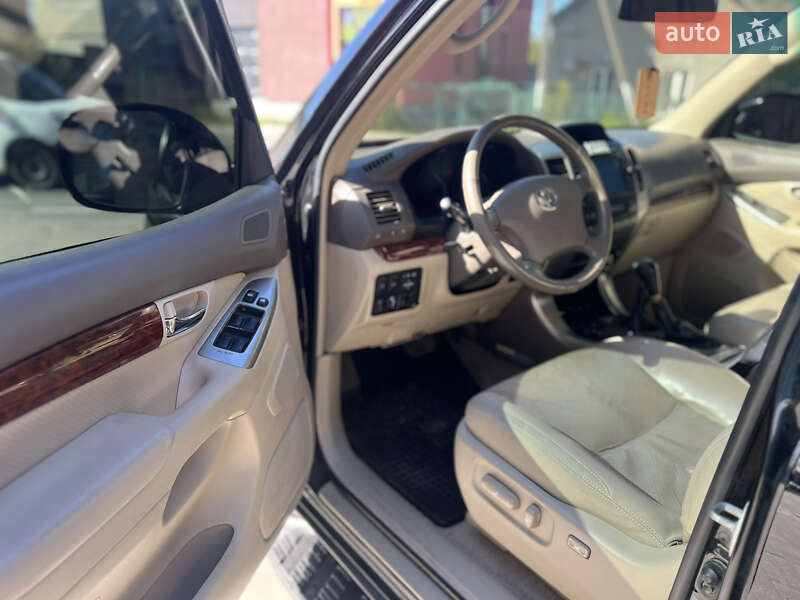 Позашляховик / Кросовер Toyota Land Cruiser Prado 2007 в Львові