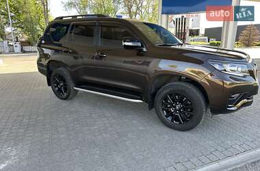 Внедорожник / Кроссовер Toyota Land Cruiser Prado 2021 в 