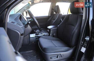 Позашляховик / Кросовер Toyota Land Cruiser Prado 2020 в 