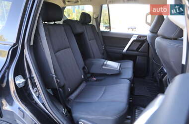 Позашляховик / Кросовер Toyota Land Cruiser Prado 2020 в 