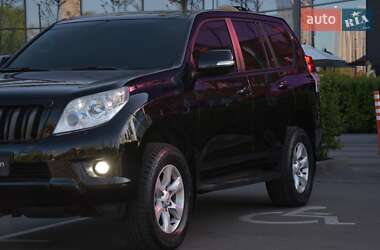 Позашляховик / Кросовер Toyota Land Cruiser Prado 2012 в 