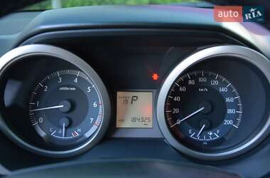 Позашляховик / Кросовер Toyota Land Cruiser Prado 2012 в 