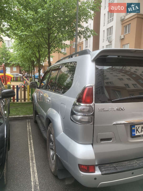 Внедорожник / Кроссовер Toyota Land Cruiser Prado 2007 в Киеве