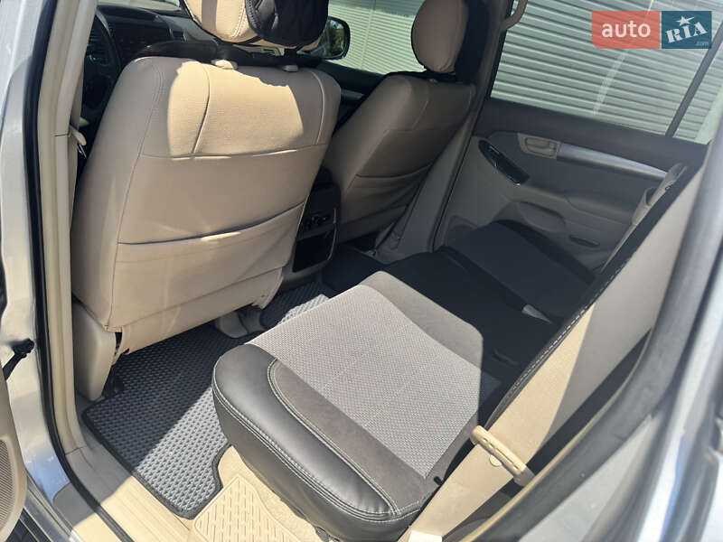 Позашляховик / Кросовер Toyota Land Cruiser Prado 2003 в Дніпрі