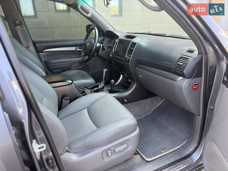 Позашляховик / Кросовер Toyota Land Cruiser Prado 2008 в Кривому Розі
