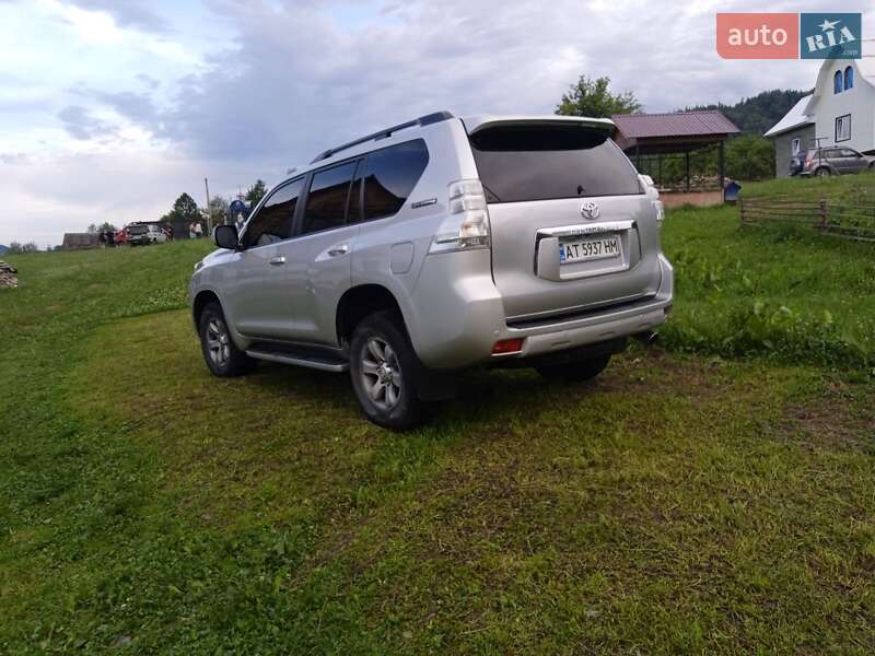 Внедорожник / Кроссовер Toyota Land Cruiser Prado 2012 в Ивано-Франковске