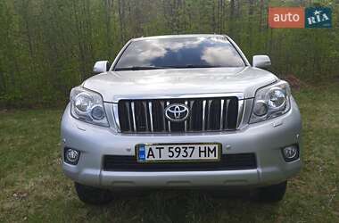 Позашляховик / Кросовер Toyota Land Cruiser Prado 2012 в 