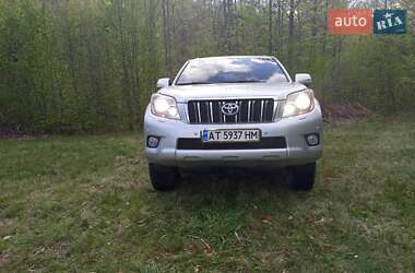 Позашляховик / Кросовер Toyota Land Cruiser Prado 2012 в 