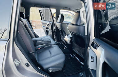 Внедорожник / Кроссовер Toyota Land Cruiser Prado 2022 в 