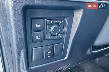 Внедорожник / Кроссовер Toyota Land Cruiser Prado 2022 в 