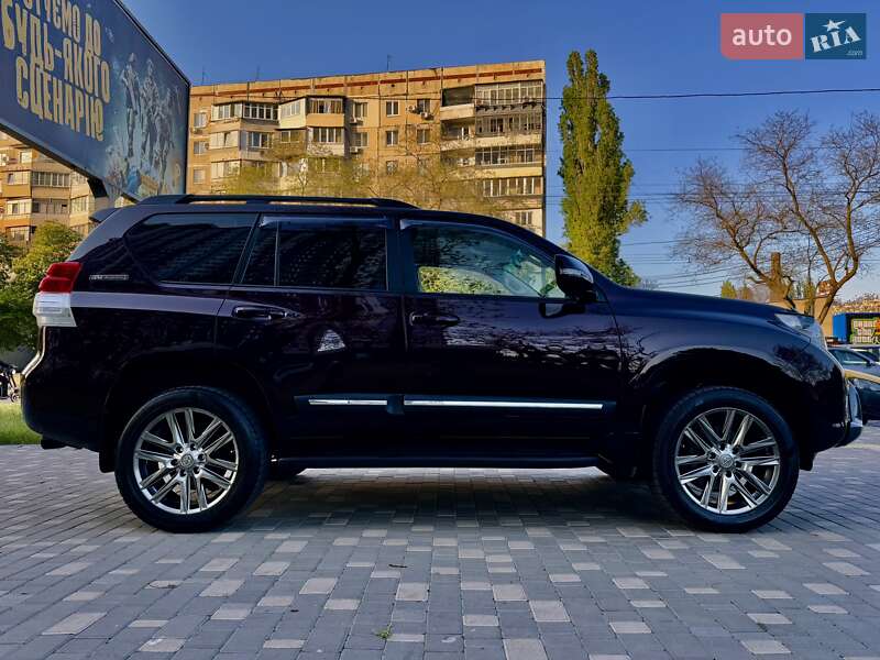 Позашляховик / Кросовер Toyota Land Cruiser Prado 2010 в Одесі