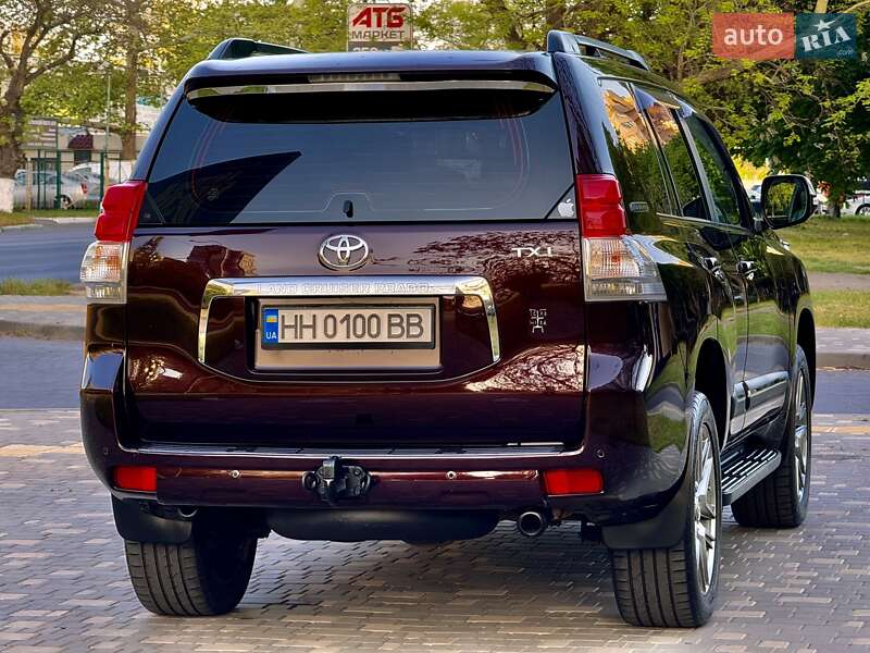Позашляховик / Кросовер Toyota Land Cruiser Prado 2010 в Одесі