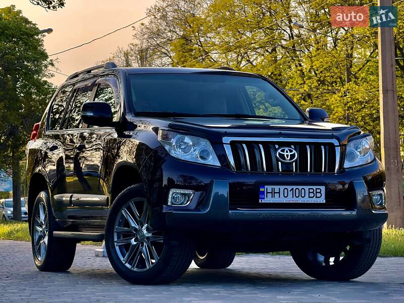 Позашляховик / Кросовер Toyota Land Cruiser Prado 2010 в Одесі