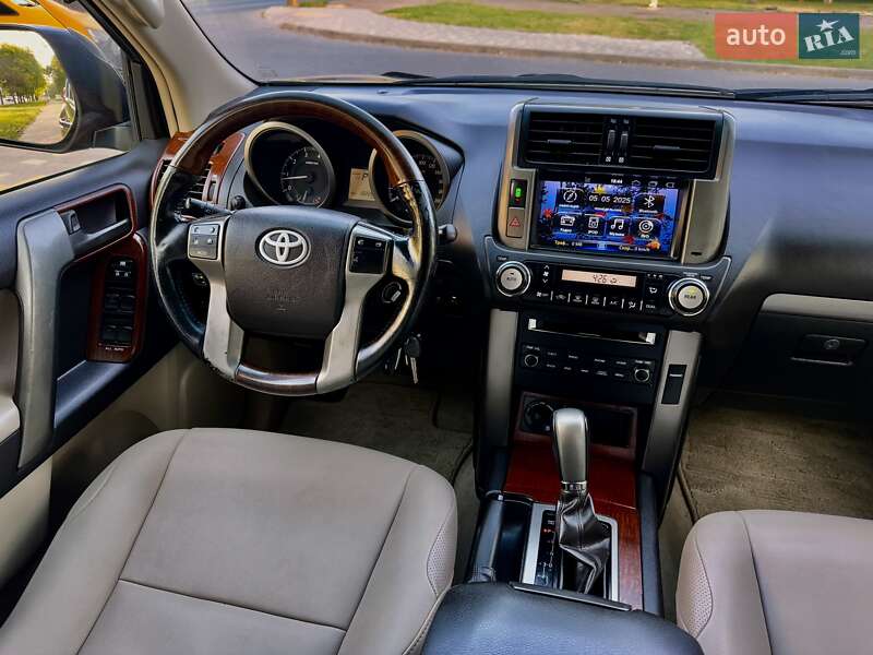 Позашляховик / Кросовер Toyota Land Cruiser Prado 2010 в Одесі