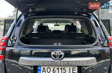 Внедорожник / Кроссовер Toyota Land Cruiser Prado 2022 в 