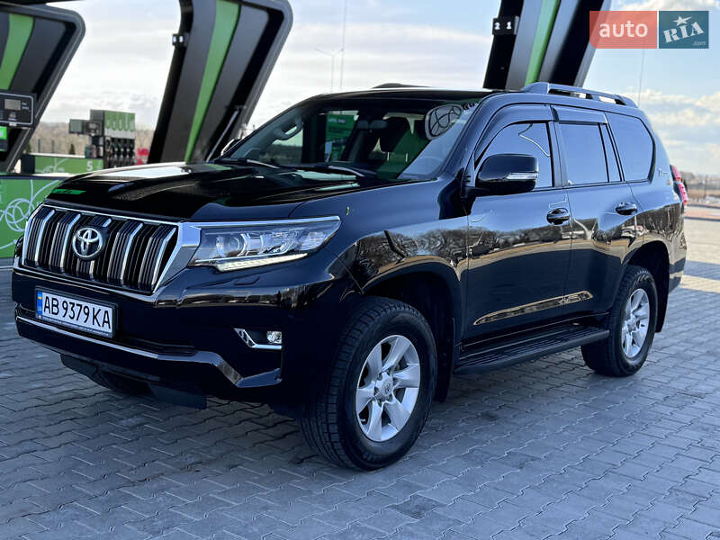 Внедорожник / Кроссовер Toyota Land Cruiser Prado 2021 в 