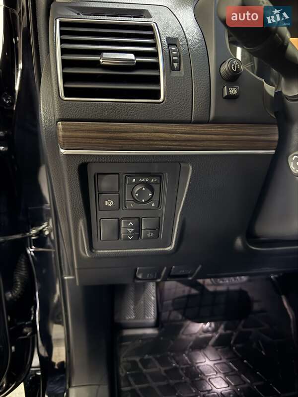 Позашляховик / Кросовер Toyota Land Cruiser Prado 2022 в Умані
