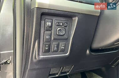 Позашляховик / Кросовер Toyota Land Cruiser Prado 2010 в 