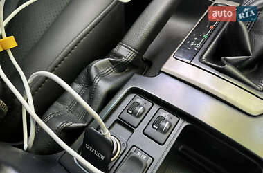 Позашляховик / Кросовер Toyota Land Cruiser Prado 2010 в 